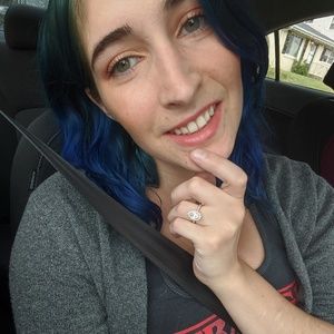 Meet your Posher, Jena